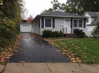 641 Lydia St NE, Grand Rapids, MI 49503