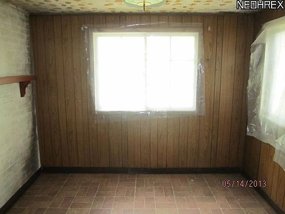 5th image of 45 Edgewood Dr