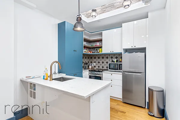 Rented by Rennit Inc. | media 18