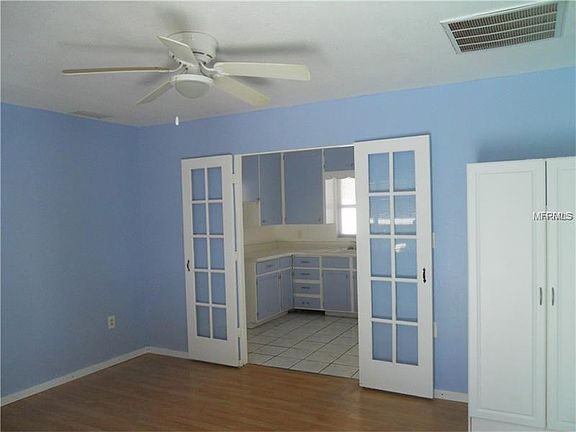 4th image of 38313/38317 Vinson Ave