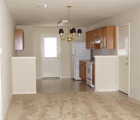 3rd image of 8103 BOWENS CROSSING