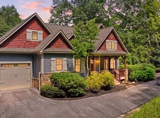 130 Cross Vine Dr, Tuckasegee, NC 28783