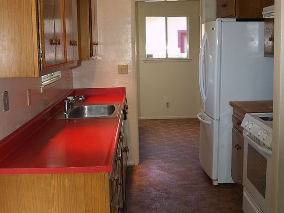 5th image of 714 Teresa Ct