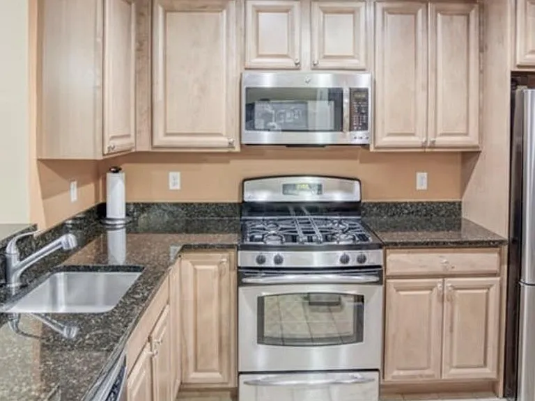 1321 Round Pointe Dr — Photo 7
