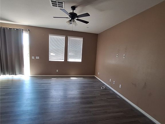 4th image of 788 Huron Dr