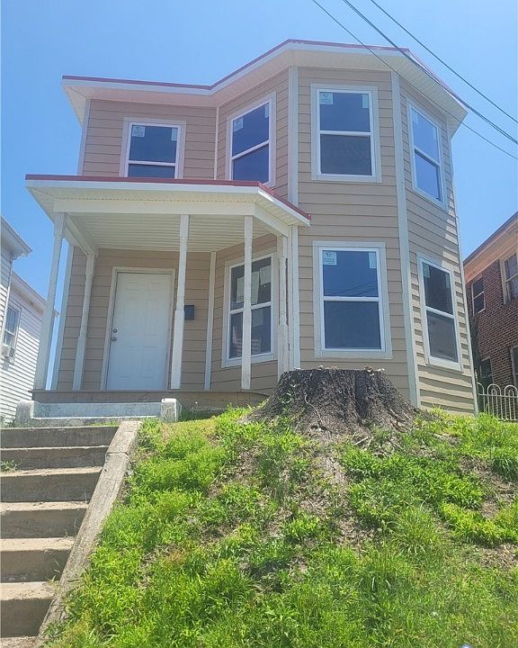 1st image of 107 S Jefferson St