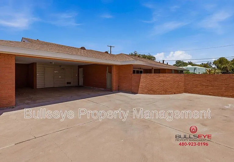 1617 W Flower Cir N — Photo 3