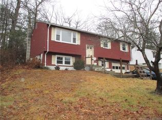 123 David Cir, Putnam, CT 06260
