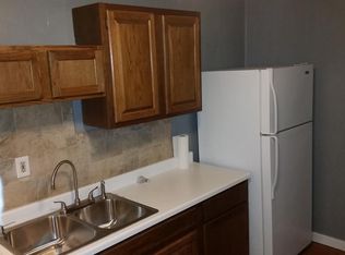 918 N 7th St APT B, Springfield, IL 62702