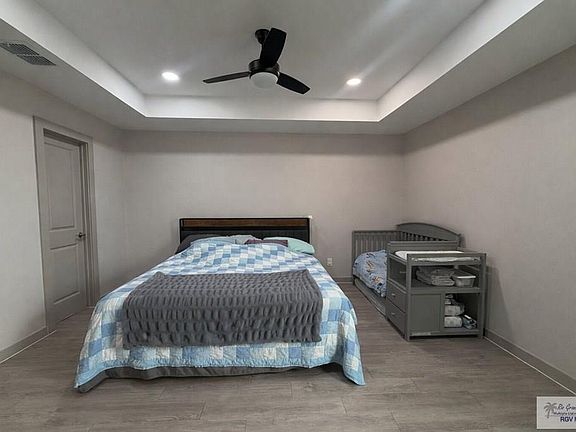 5th image of 23393 Tangerine Ave