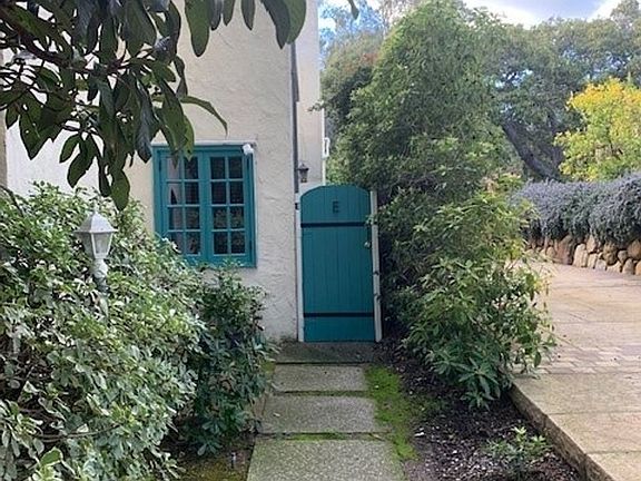 2nd image of 19 E Mission St