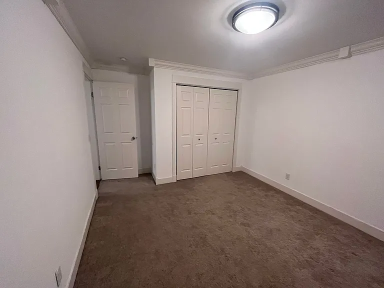 2331 Bainbridge Ct — Photo 9
