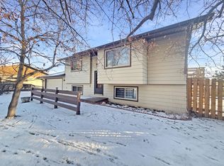 2201 Pima Dr, Sheridan, WY 82801