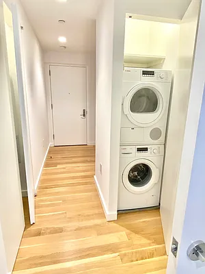 Rented by Corcoran | media 14