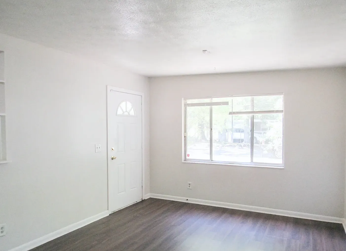 4 bed, 1281 sqft, $1,550 — Photo 3