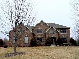 38W340 Pine Rd, St Charles, IL 60175