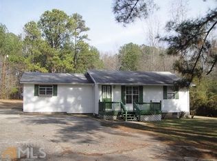 459 Country Club Rd, Newnan, GA 30263