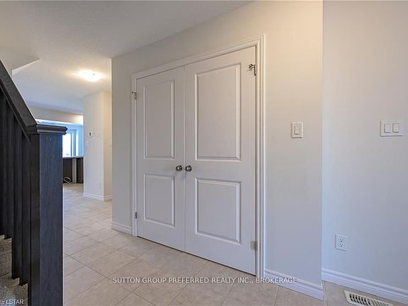 4th image of 341 Kennington Way