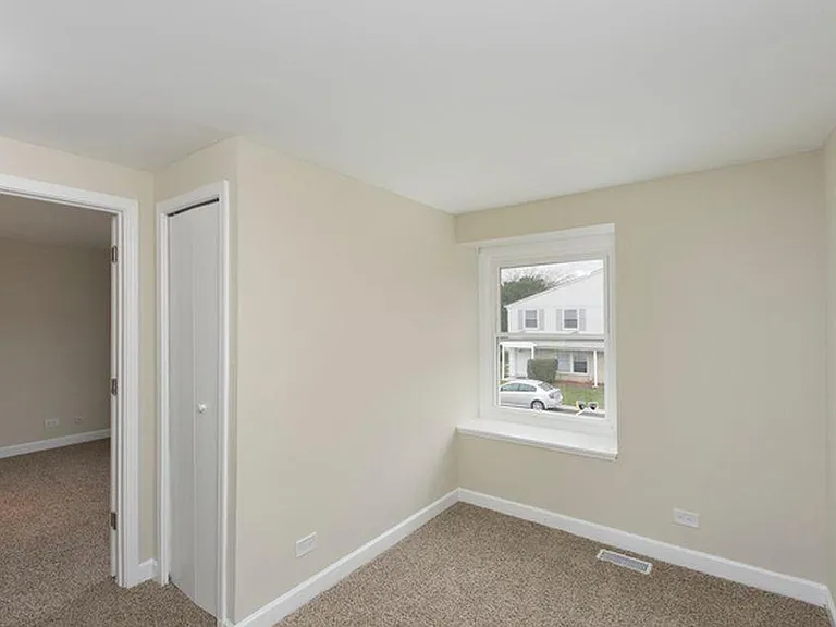2231 Glenview Ct #143 — Photo 15