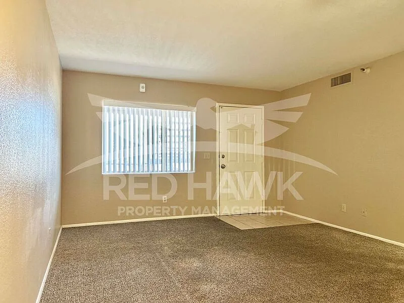 2 bed, 2.0 bath, 788 sqft, $1,300 — Photo 3