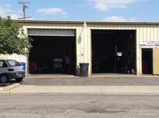 1320 Annadale Ave, Sanger, CA 93657