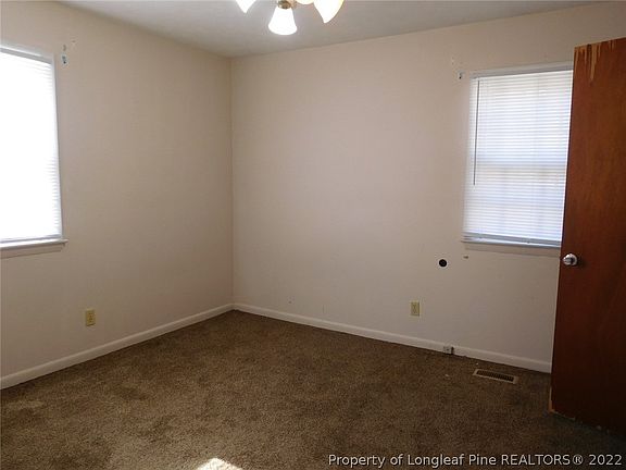 5th image of 1092 Essex Pl