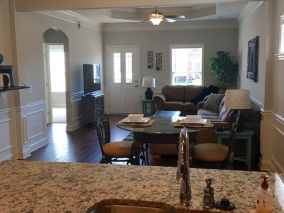 4th image of 6011 Barringer Ct NW