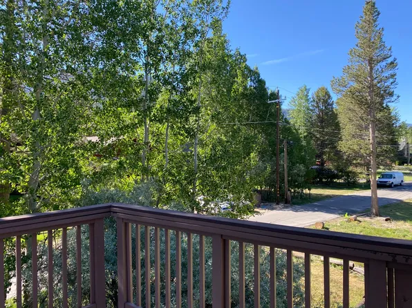 4087 Sunrise Ln, South Lake Tahoe, CA 96150