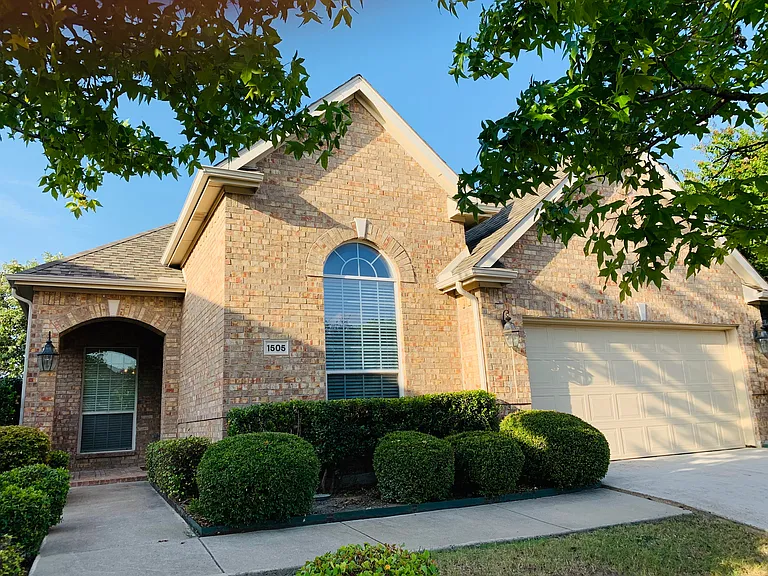 1505 Somerset Dr — Photo 35