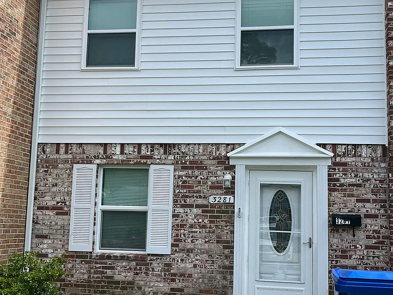 3281 Lakecrest Rd — Photo 1