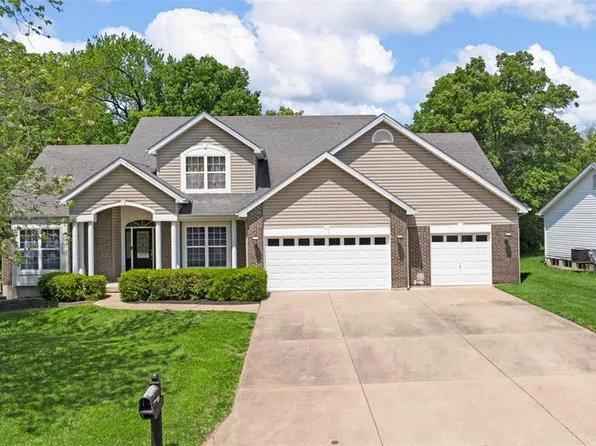 211 Westhampton Dr, Troy, MO 63379