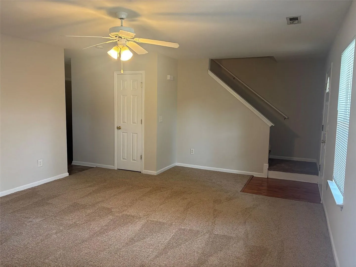 1426 Peach Park Ln — Photo 4