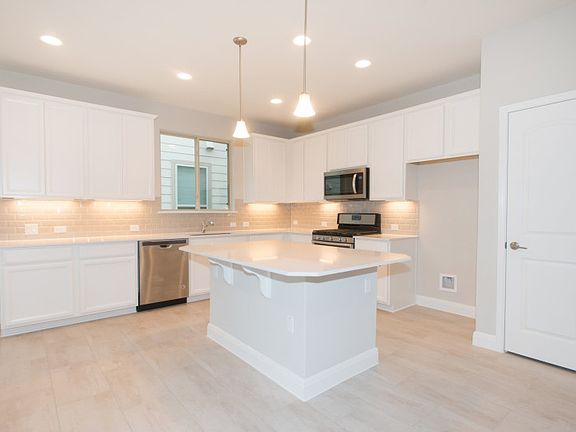 4th image of 13912 Osmarea Dr #D8lxlu
