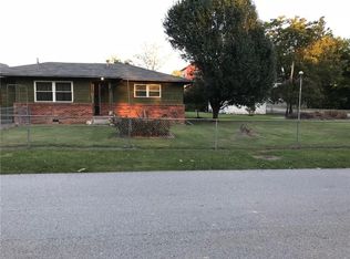 407 SW C St, Bentonville, AR 72712