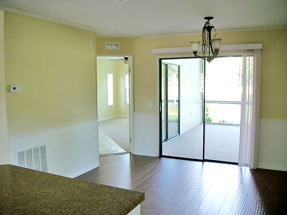 4th image of 307 San Remo Ln