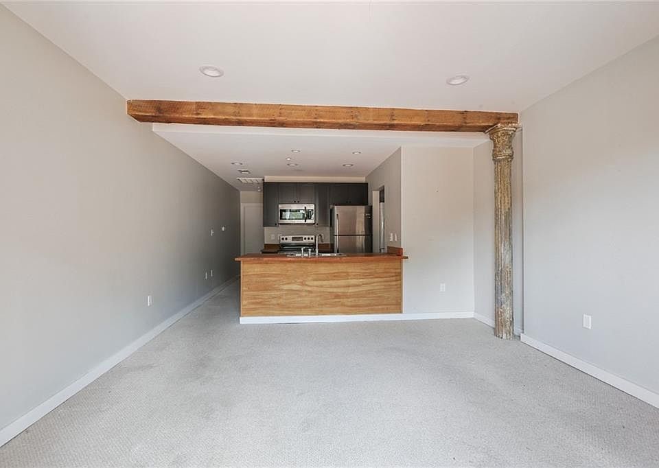 1st image of 709 Jackson Ave #104