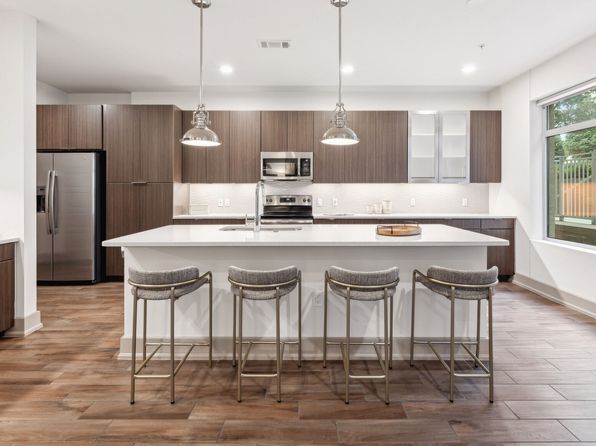 6000 Columbus Ave #2107