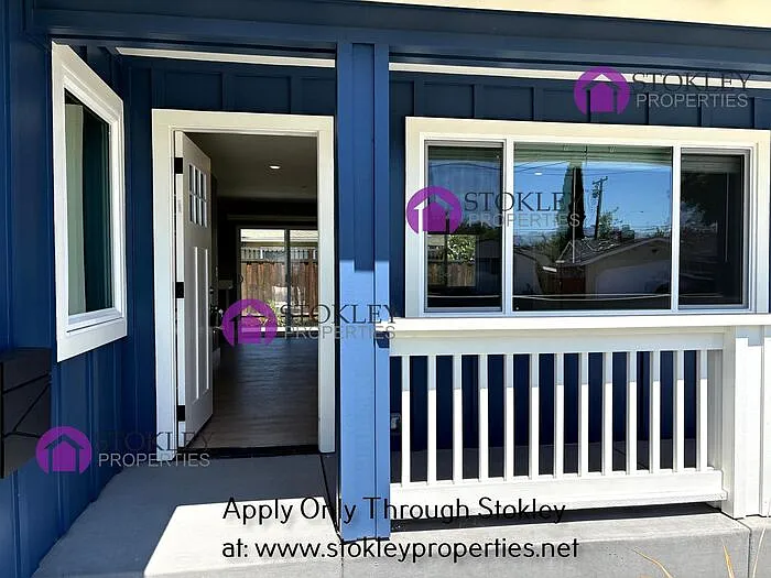 1331 Sunshine Dr — Photo 2