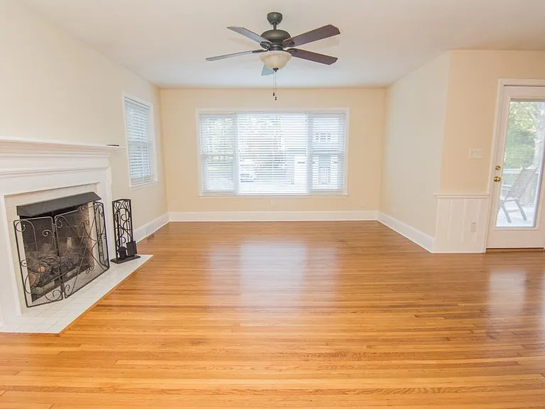 1000 Jefferson Dr — Photo 5