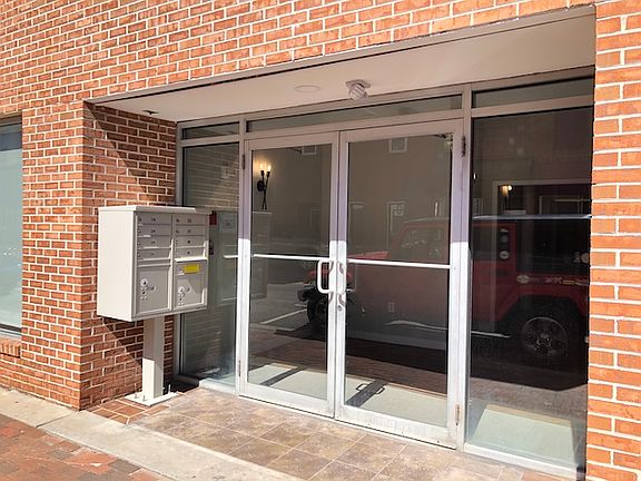 4th image of 203 N Main St Unit 2B