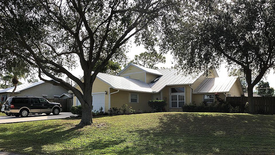 1st image of 1000 SW Gardens Blvd