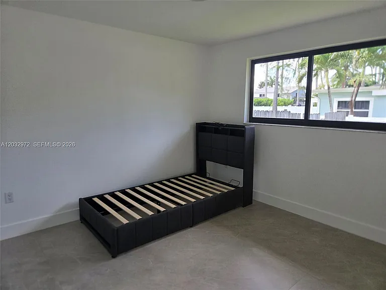13100 NE 3rd Ct — Photo 14