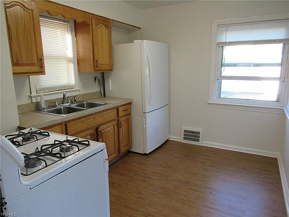5th image of 4343 W 138th St