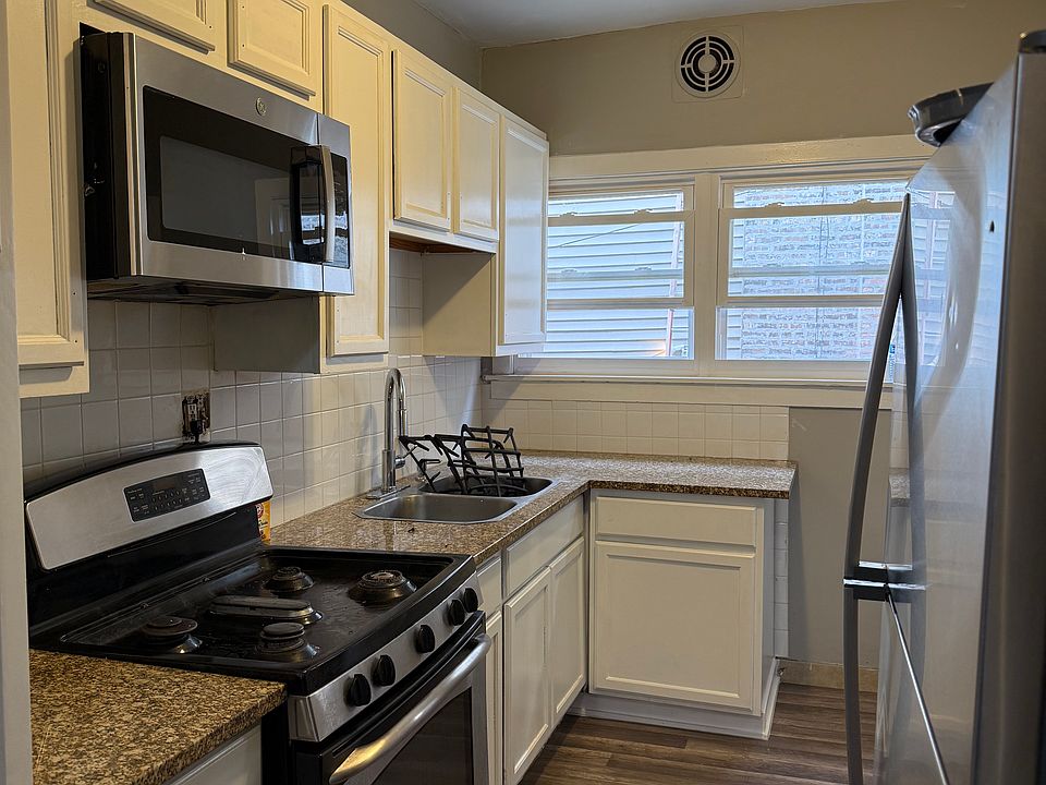 1st image of 3106 W 64th St #1