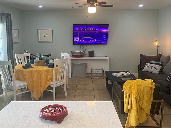 5th image of 6440 Casada Way APT D
