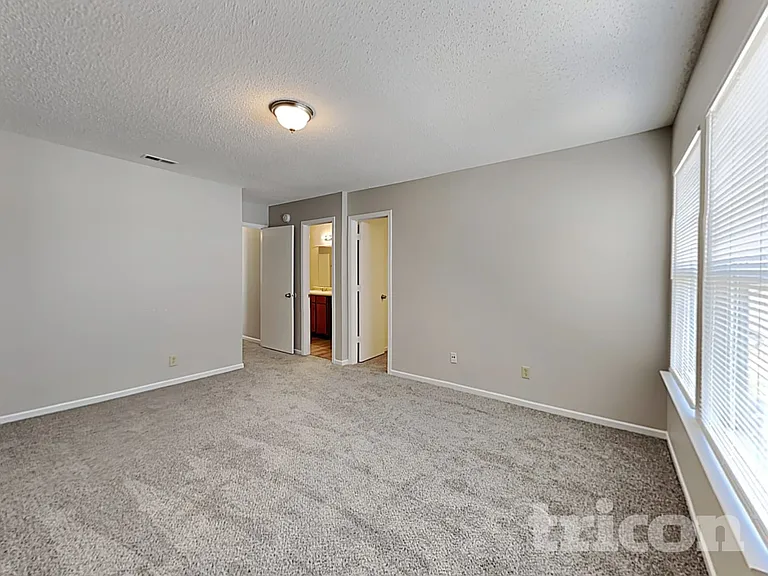 631 Fern St — Photo 7