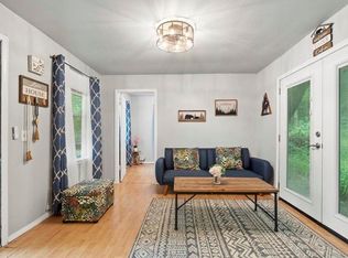 10931 El Rancho St, Hinton, OK 73047