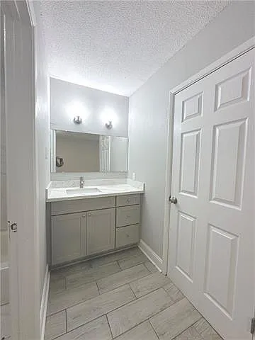 4401 Sonfield St #D — Photo 12
