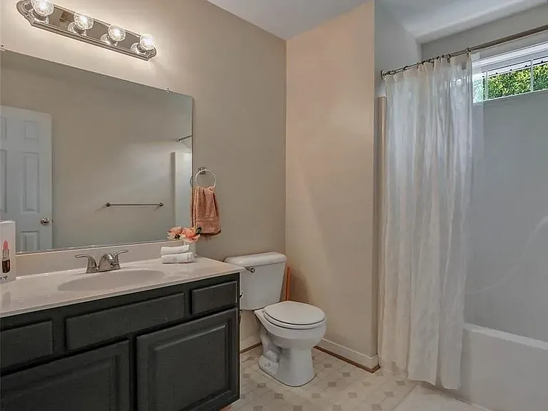 9419 Charter Gate Dr — Photo 20