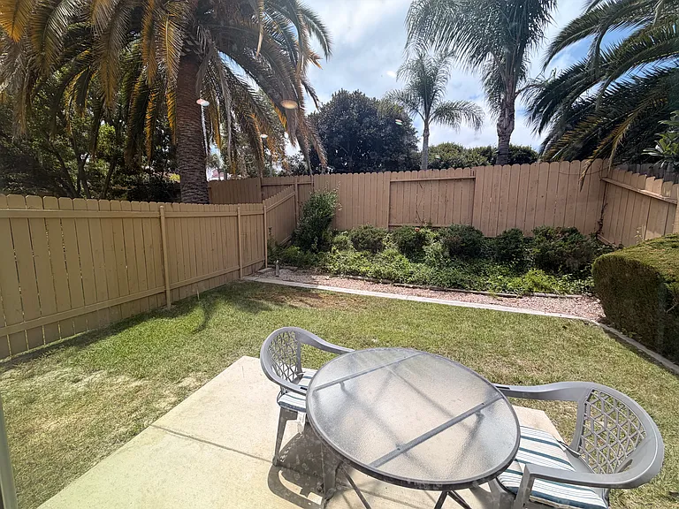 5174 Alamosa Park Dr #B — Photo 12